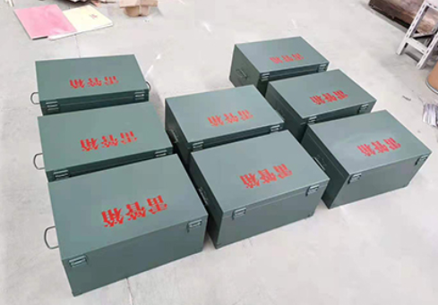方山炸药箱和雷管箱一般是怎么存放的？